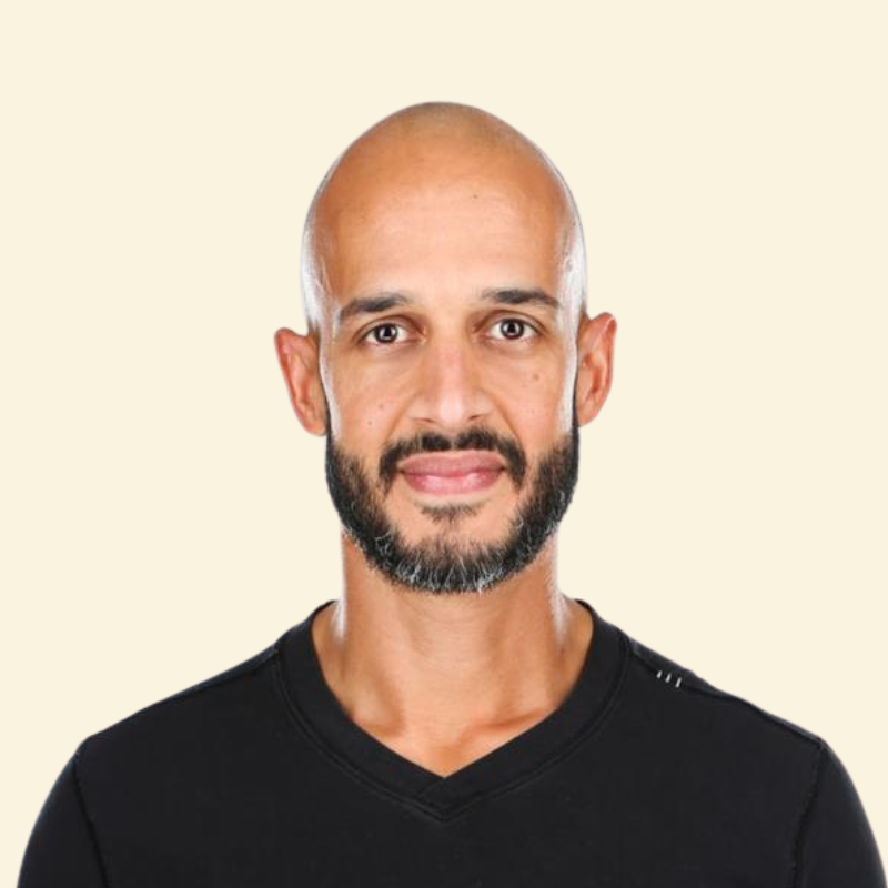 Portrait of Christian Oliveira